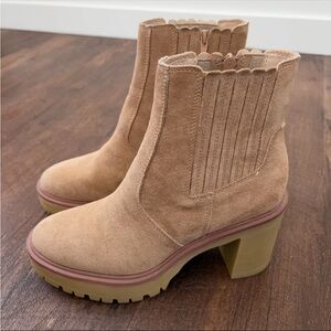 Oasis Society Anastasia Chelsea Boots